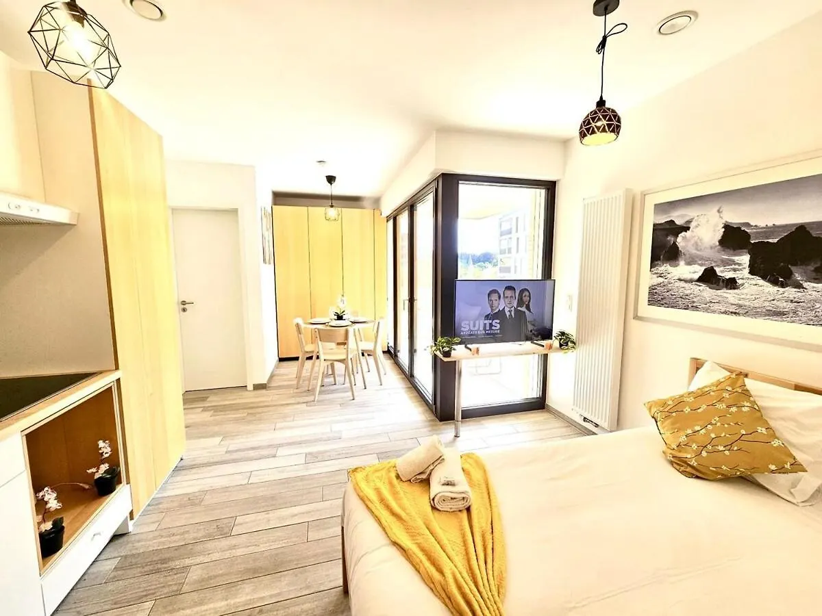 Cozy Studio With Sunny Terrace-Chiny3 Luxemburg Appartement